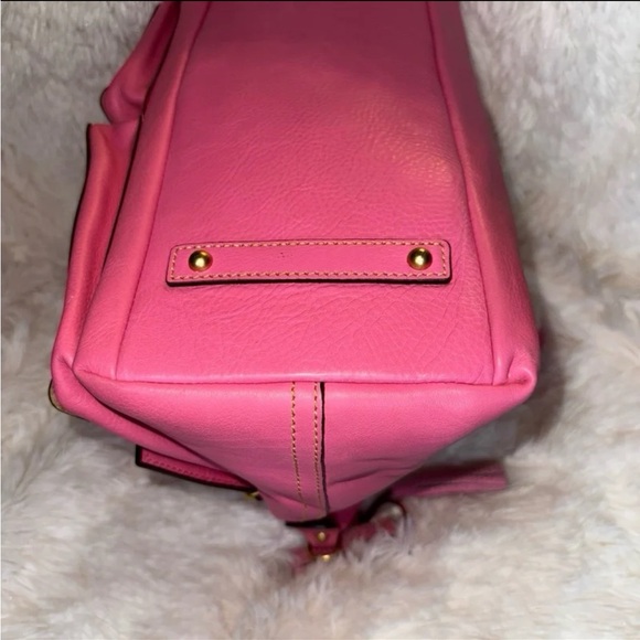 Dooney & Bourke Florentine Clayton in bubble gum pink with strap - Picture 4 of 12